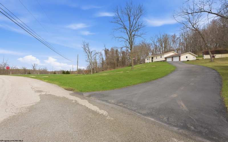 192 Colvin Run Road, Grindstone, Pennsylvania 15442, 4 Bedrooms Bedrooms, 13 Rooms Rooms,2 BathroomsBathrooms,Single Family Detached,For Sale,Colvin Run,10163720