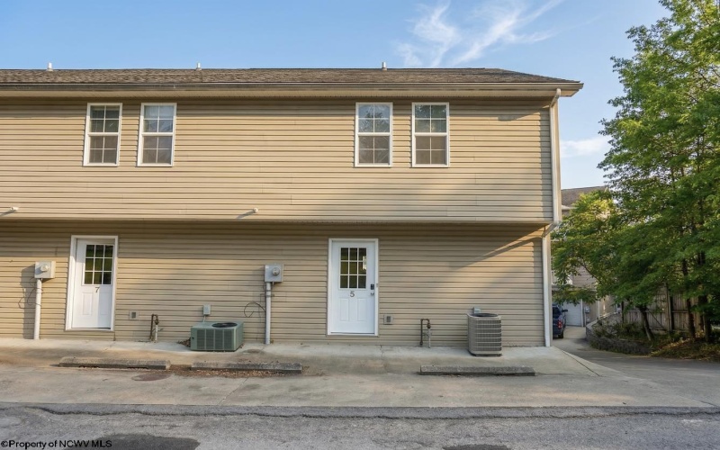 5 Tall Grass Lane, Morgantown, West Virginia 26505, 2 Bedrooms Bedrooms, 4 Rooms Rooms,2 BathroomsBathrooms,Single Family Attached,For Sale,Tall Grass,10163718 5 Tall Grass Lane, Morgantown, West Virginia 26505, 2 Bedrooms Bedrooms, 4 Rooms Rooms,2 BathroomsBathrooms,Single Family Attached,For Sale,Tall Grass,10163718