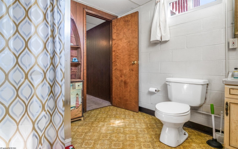 1310 Dorsey Avenue, Morgantown, West Virginia 26501, 3 Bedrooms Bedrooms, 6 Rooms Rooms,1 BathroomBathrooms,Single Family Detached,For Sale,Dorsey,10163714 1310 Dorsey Avenue, Morgantown, West Virginia 26501, 3 Bedrooms Bedrooms, 6 Rooms Rooms,1 BathroomBathrooms,Single Family Detached,For Sale,Dorsey,10163714