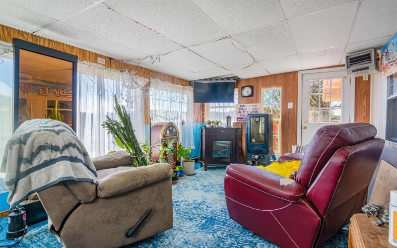 1310 Dorsey Avenue, Morgantown, West Virginia 26501, 3 Bedrooms Bedrooms, 6 Rooms Rooms,1 BathroomBathrooms,Single Family Detached,For Sale,Dorsey,10163714 1310 Dorsey Avenue, Morgantown, West Virginia 26501, 3 Bedrooms Bedrooms, 6 Rooms Rooms,1 BathroomBathrooms,Single Family Detached,For Sale,Dorsey,10163714