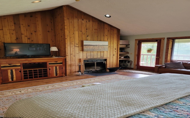 16 Grizzly Way, Davis, West Virginia 26260, 1 Bedroom Bedrooms, 1 Room Rooms,1 BathroomBathrooms,Single Family Attached,For Sale,Grizzly,10160960