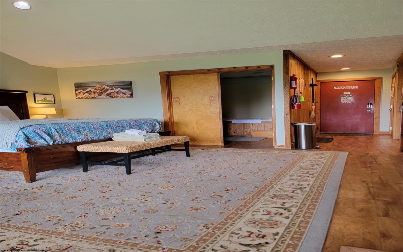 16 Grizzly Way, Davis, West Virginia 26260, 1 Bedroom Bedrooms, 1 Room Rooms,1 BathroomBathrooms,Single Family Attached,For Sale,Grizzly,10160960