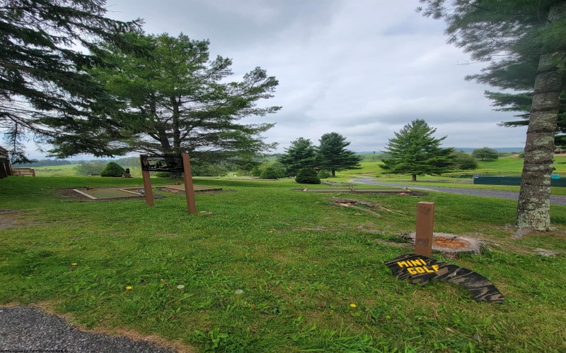 16 Grizzly Way, Davis, West Virginia 26260, 1 Bedroom Bedrooms, 1 Room Rooms,1 BathroomBathrooms,Single Family Attached,For Sale,Grizzly,10160960