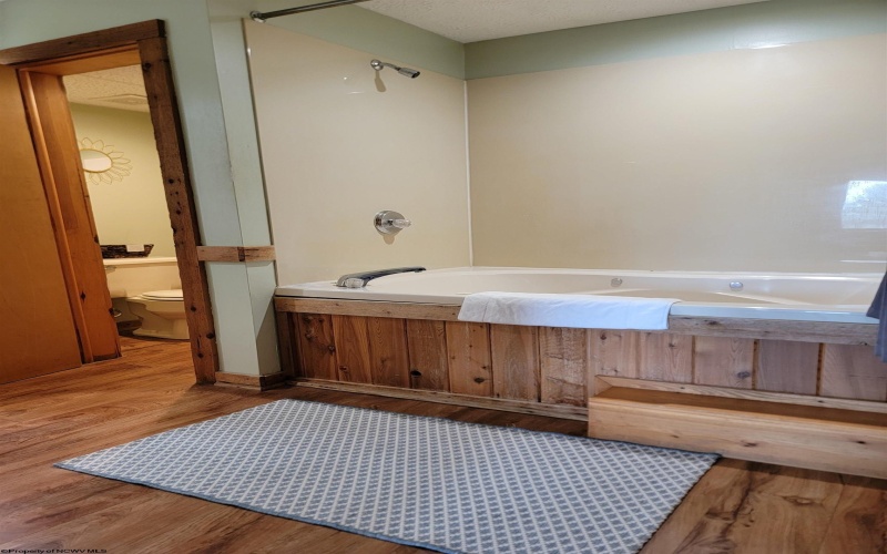 16 Grizzly Way, Davis, West Virginia 26260, 1 Bedroom Bedrooms, 1 Room Rooms,1 BathroomBathrooms,Single Family Attached,For Sale,Grizzly,10160960