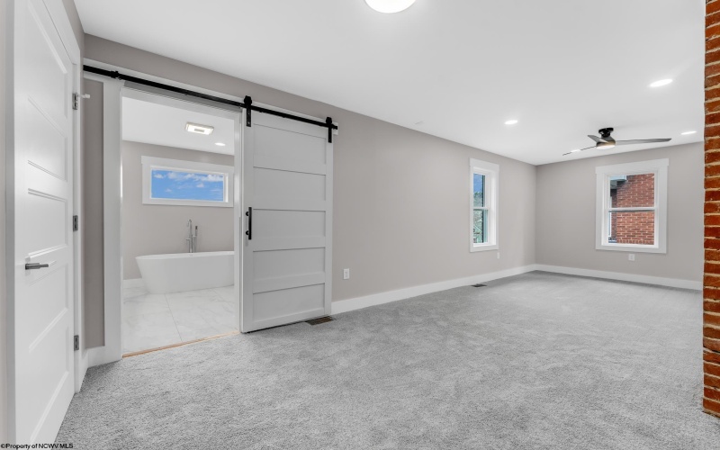 345 Cobun Avenue, Morgantown, West Virginia 26501, 4 Bedrooms Bedrooms, 9 Rooms Rooms,3 BathroomsBathrooms,Single Family Detached,For Sale,Cobun,10163722