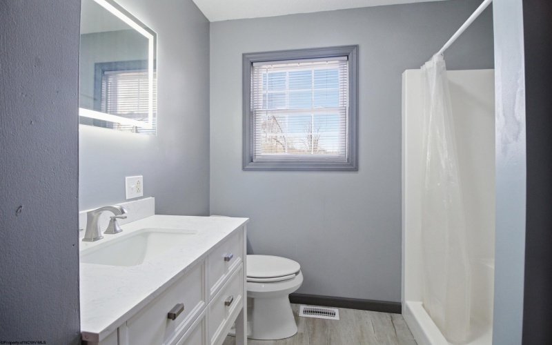 61 Faircrest Drive, Lost Creek, West Virginia 26385, 2 Bedrooms Bedrooms, 5 Rooms Rooms,2 BathroomsBathrooms,Single Family Detached,For Sale,Faircrest,10163723