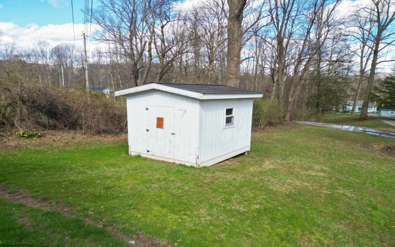 61 Faircrest Drive, Lost Creek, West Virginia 26385, 2 Bedrooms Bedrooms, 5 Rooms Rooms,2 BathroomsBathrooms,Single Family Detached,For Sale,Faircrest,10163723