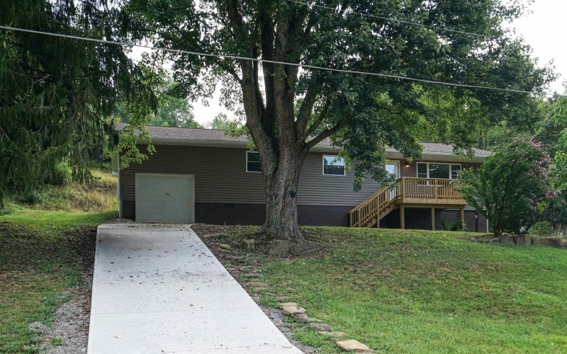 14069 US HWY 19 South, Walkersville, West Virginia 26447-0000, 3 Bedrooms Bedrooms, 6 Rooms Rooms,2 BathroomsBathrooms,Single Family Detached,For Sale,US HWY 19,10162428