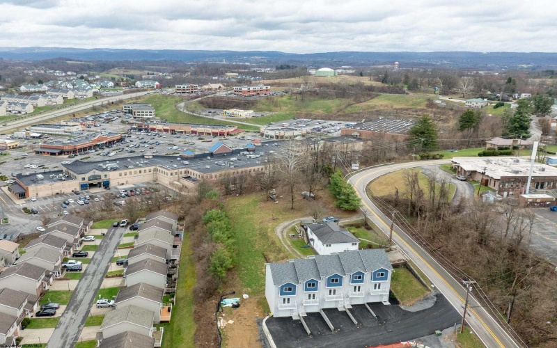 110 Chestnut Grove, Morgantown, West Virginia 26505, 2 Bedrooms Bedrooms, 6 Rooms Rooms,2 BathroomsBathrooms,Single Family Attached,For Sale,Chestnut,10163730