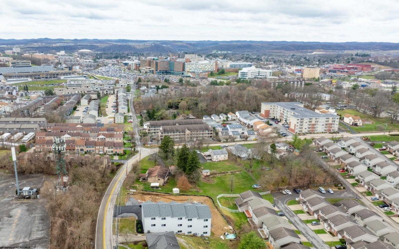 110 Chestnut Grove, Morgantown, West Virginia 26505, 2 Bedrooms Bedrooms, 6 Rooms Rooms,2 BathroomsBathrooms,Single Family Attached,For Sale,Chestnut,10163730