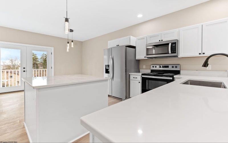 110 Chestnut Grove, Morgantown, West Virginia 26505, 2 Bedrooms Bedrooms, 6 Rooms Rooms,2 BathroomsBathrooms,Single Family Attached,For Sale,Chestnut,10163730