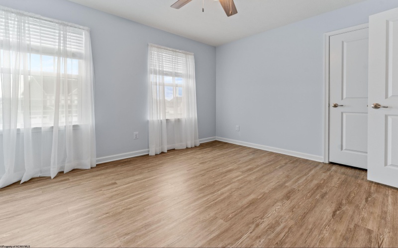 259 Falling Water Lane, Morgantown, West Virginia 26508, 4 Bedrooms Bedrooms, 9 Rooms Rooms,3 BathroomsBathrooms,Single Family Detached,For Sale,Falling Water,10163727