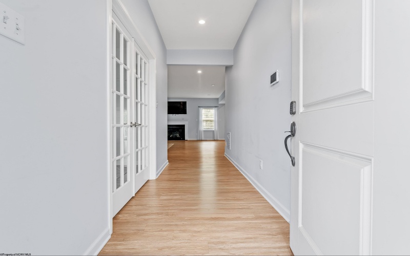 259 Falling Water Lane, Morgantown, West Virginia 26508, 4 Bedrooms Bedrooms, 9 Rooms Rooms,3 BathroomsBathrooms,Single Family Detached,For Sale,Falling Water,10163727