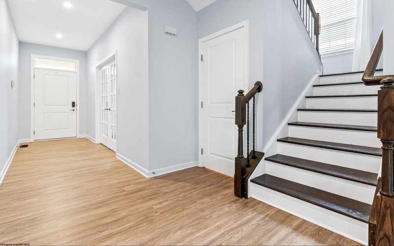 259 Falling Water Lane, Morgantown, West Virginia 26508, 4 Bedrooms Bedrooms, 9 Rooms Rooms,3 BathroomsBathrooms,Single Family Detached,For Sale,Falling Water,10163727