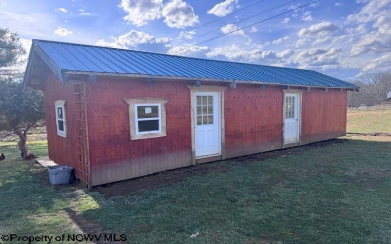 9619 Morgantown Pike, Philippi, West Virginia 26416-0000, 3 Bedrooms Bedrooms, 11 Rooms Rooms,1 BathroomBathrooms,Single Family Detached,For Sale,Morgantown,10163739