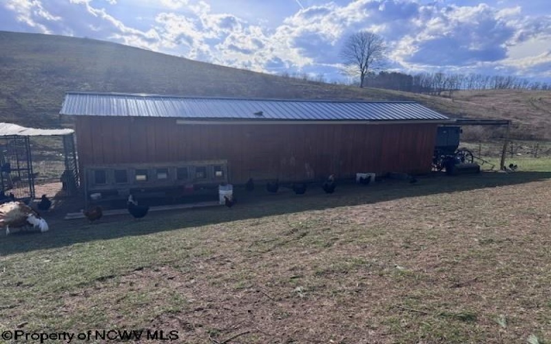 9619 Morgantown Pike, Philippi, West Virginia 26416-0000, 3 Bedrooms Bedrooms, 11 Rooms Rooms,1 BathroomBathrooms,Single Family Detached,For Sale,Morgantown,10163739