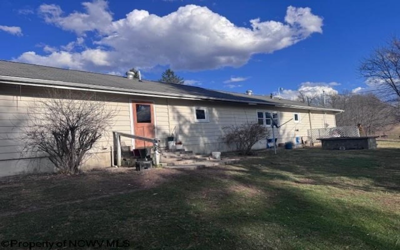 9619 Morgantown Pike, Philippi, West Virginia 26416-0000, 3 Bedrooms Bedrooms, 11 Rooms Rooms,1 BathroomBathrooms,Single Family Detached,For Sale,Morgantown,10163739