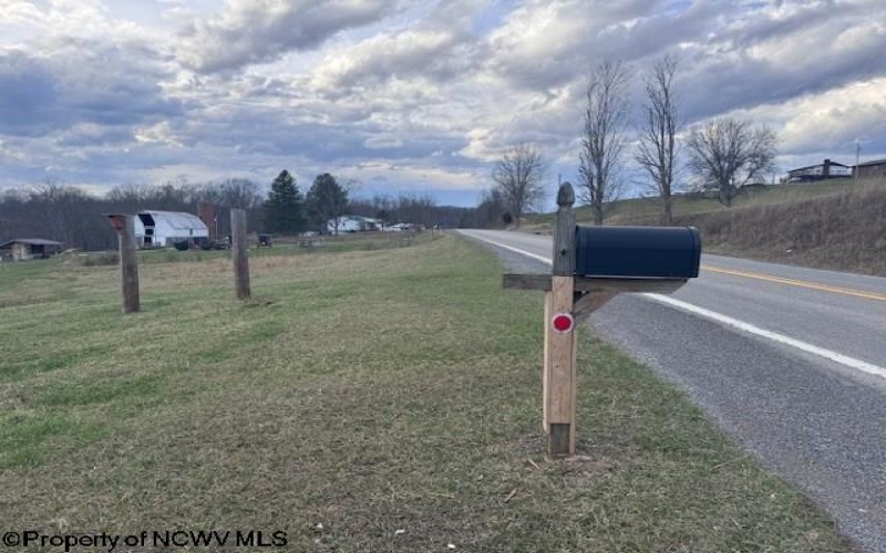 9619 Morgantown Pike, Philippi, West Virginia 26416-0000, 3 Bedrooms Bedrooms, 11 Rooms Rooms,1 BathroomBathrooms,Single Family Detached,For Sale,Morgantown,10163739