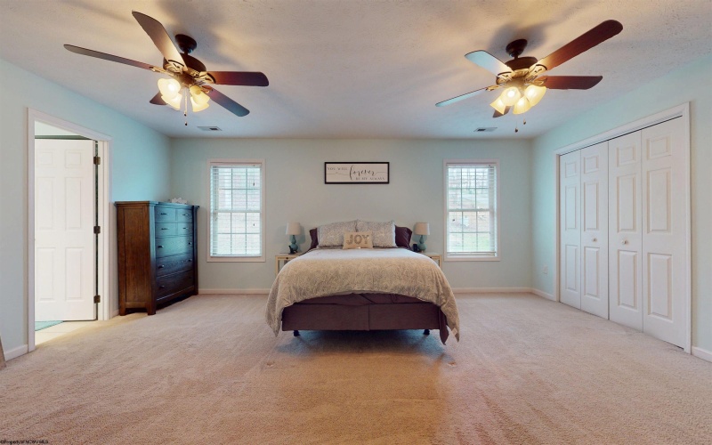 26 Pepperbush Lane, Fairmont, West Virginia 26554, 4 Bedrooms Bedrooms, 8 Rooms Rooms,3 BathroomsBathrooms,Single Family Detached,For Sale,Pepperbush,10163738