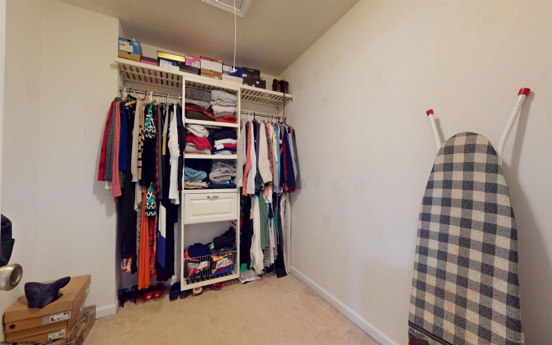 26 Pepperbush Lane, Fairmont, West Virginia 26554, 4 Bedrooms Bedrooms, 8 Rooms Rooms,3 BathroomsBathrooms,Single Family Detached,For Sale,Pepperbush,10163738