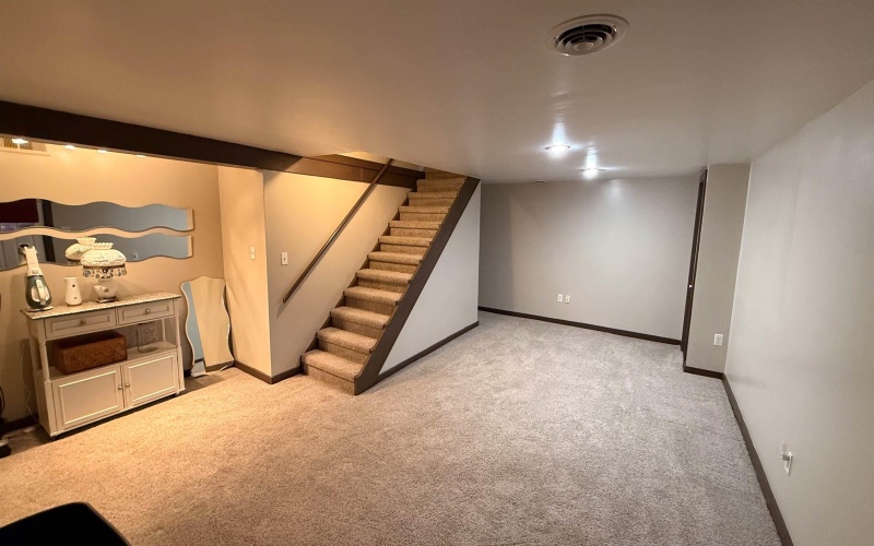 3800 Hanlin Way, Weirton, West Virginia 26062, 2 Bedrooms Bedrooms, 5 Rooms Rooms,2 BathroomsBathrooms,Single Family Detached,For Sale,Hanlin,10163737