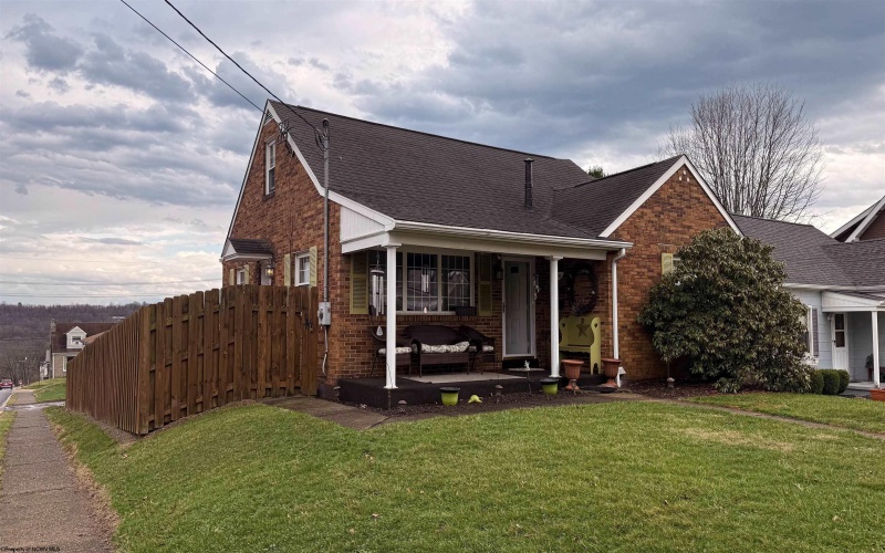 3800 Hanlin Way, Weirton, West Virginia 26062, 2 Bedrooms Bedrooms, 5 Rooms Rooms,2 BathroomsBathrooms,Single Family Detached,For Sale,Hanlin,10163737