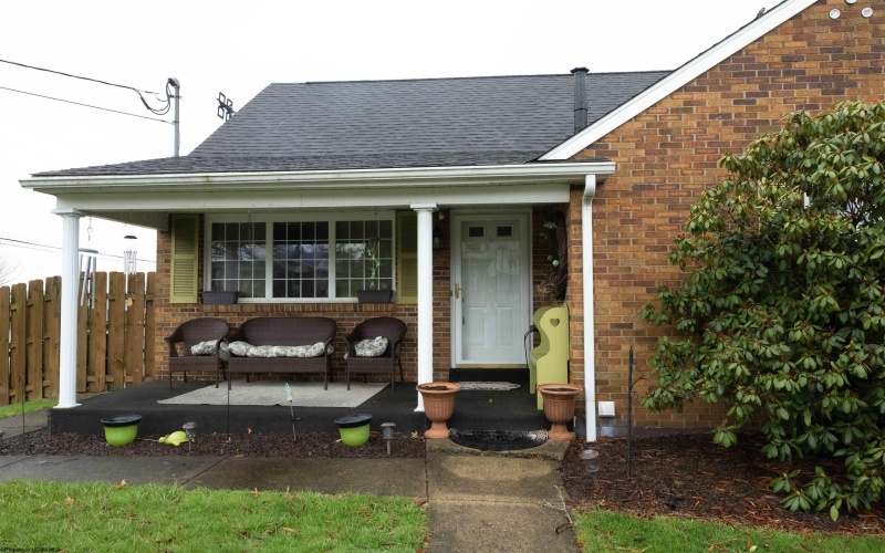 3800 Hanlin Way, Weirton, West Virginia 26062, 2 Bedrooms Bedrooms, 5 Rooms Rooms,2 BathroomsBathrooms,Single Family Detached,For Sale,Hanlin,10163737