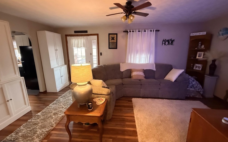 3800 Hanlin Way, Weirton, West Virginia 26062, 2 Bedrooms Bedrooms, 5 Rooms Rooms,2 BathroomsBathrooms,Single Family Detached,For Sale,Hanlin,10163737