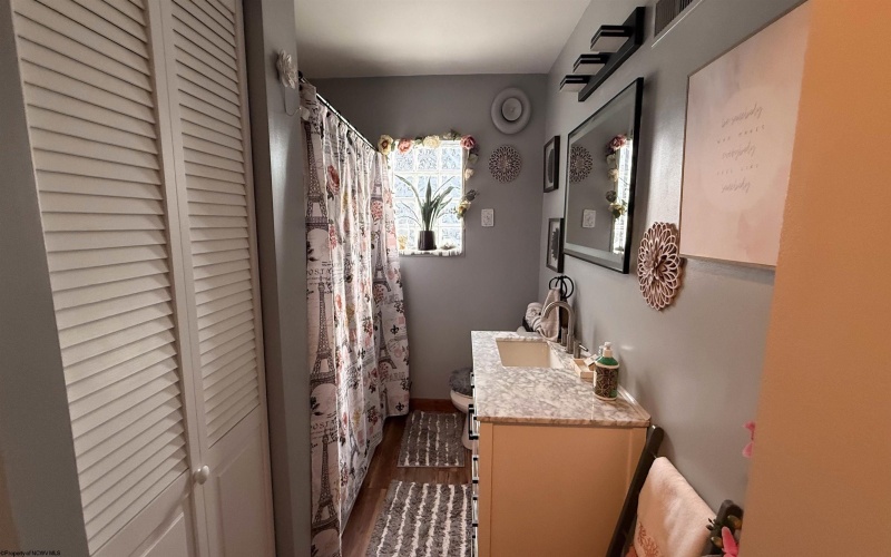 3800 Hanlin Way, Weirton, West Virginia 26062, 2 Bedrooms Bedrooms, 5 Rooms Rooms,2 BathroomsBathrooms,Single Family Detached,For Sale,Hanlin,10163737