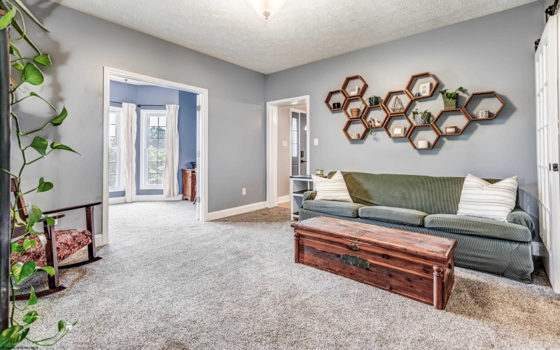 17 Karen Lane, Morgantown, West Virginia 26501, 3 Bedrooms Bedrooms, 9 Rooms Rooms,2 BathroomsBathrooms,Single Family Detached,For Sale,Karen,10163736