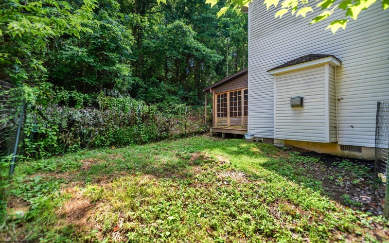 17 Karen Lane, Morgantown, West Virginia 26501, 3 Bedrooms Bedrooms, 9 Rooms Rooms,2 BathroomsBathrooms,Single Family Detached,For Sale,Karen,10163736