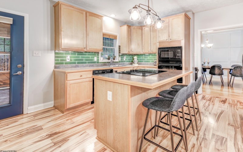 17 Karen Lane, Morgantown, West Virginia 26501, 3 Bedrooms Bedrooms, 9 Rooms Rooms,2 BathroomsBathrooms,Single Family Detached,For Sale,Karen,10163736