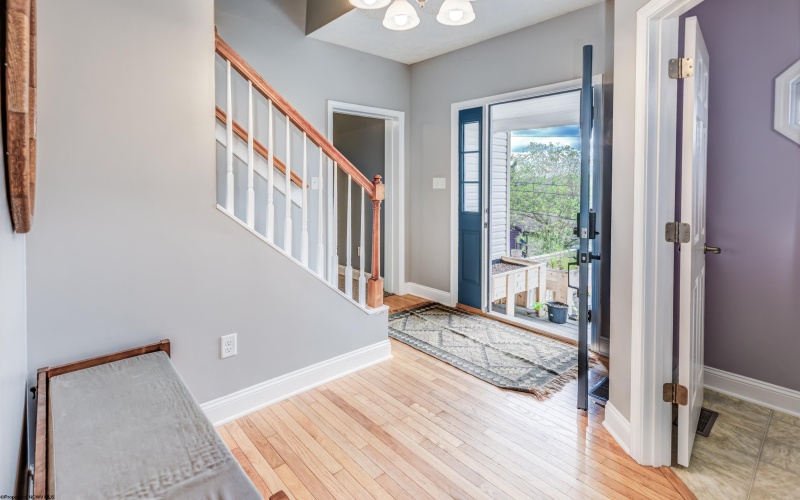 17 Karen Lane, Morgantown, West Virginia 26501, 3 Bedrooms Bedrooms, 9 Rooms Rooms,2 BathroomsBathrooms,Single Family Detached,For Sale,Karen,10163736