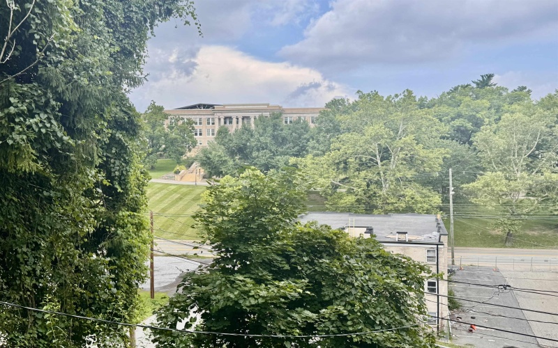 20 Hillside Drive, Fairmont, West Virginia 26554, 3 Bedrooms Bedrooms, 6 Rooms Rooms,2 BathroomsBathrooms,Single Family Detached,For Sale,Hillside,10163735