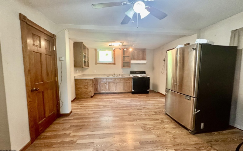 20 Hillside Drive, Fairmont, West Virginia 26554, 3 Bedrooms Bedrooms, 6 Rooms Rooms,2 BathroomsBathrooms,Single Family Detached,For Sale,Hillside,10163735