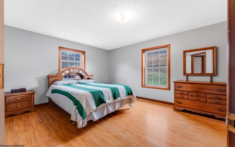 102 Indian Run Road, Fairview, West Virginia 26570, 3 Bedrooms Bedrooms, 7 Rooms Rooms,2 BathroomsBathrooms,Single Family Detached,For Sale,Indian Run,10163732