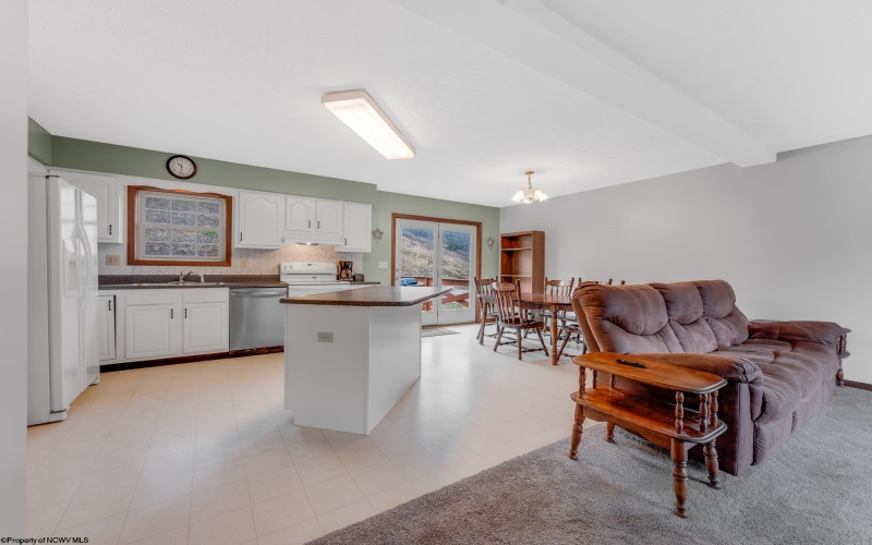 102 Indian Run Road, Fairview, West Virginia 26570, 3 Bedrooms Bedrooms, 7 Rooms Rooms,2 BathroomsBathrooms,Single Family Detached,For Sale,Indian Run,10163732