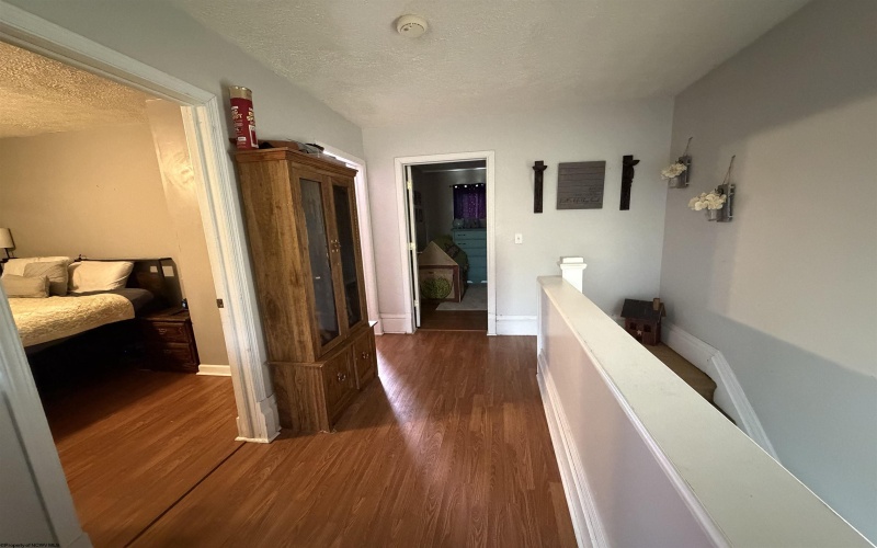 202 Meadow Avenue, Mannington, West Virginia 26582, 2 Bedrooms Bedrooms, 6 Rooms Rooms,1 BathroomBathrooms,Single Family Detached,For Sale,Meadow,10163729