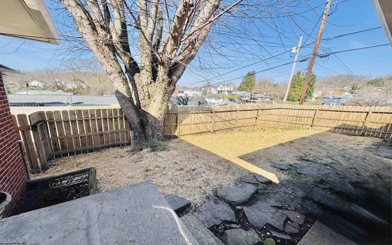 108 Bellview Avenue, Fairmont, West Virginia 26554-1902, 2 Bedrooms Bedrooms, 5 Rooms Rooms,1 BathroomBathrooms,Single Family Detached,For Sale,Bellview,10163741