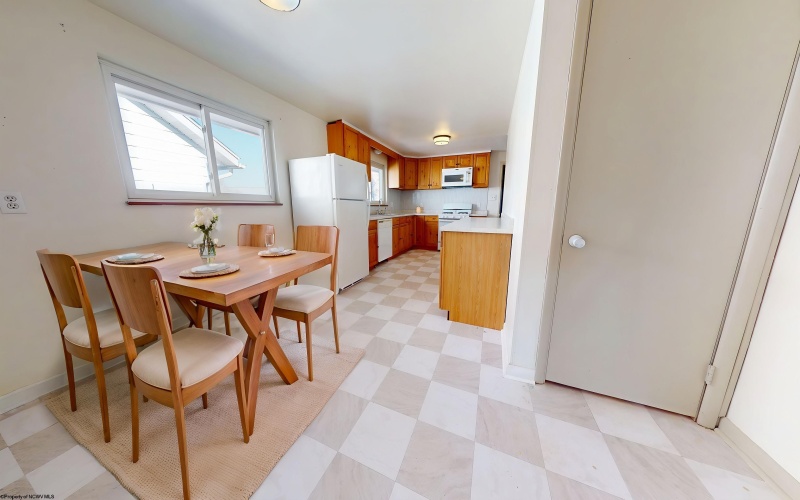 108 Bellview Avenue, Fairmont, West Virginia 26554-1902, 2 Bedrooms Bedrooms, 5 Rooms Rooms,1 BathroomBathrooms,Single Family Detached,For Sale,Bellview,10163741