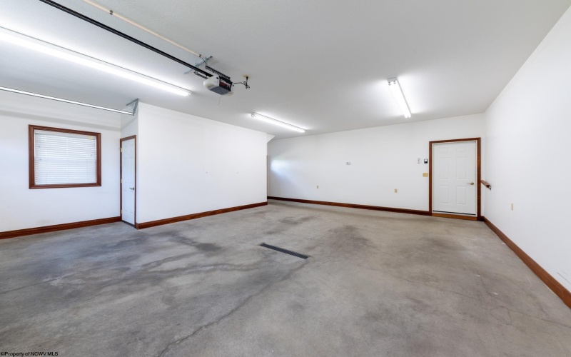 262 Deerfield Circle, Kingwood, West Virginia 26537, 4 Bedrooms Bedrooms, 8 Rooms Rooms,3 BathroomsBathrooms,Single Family Detached,For Sale,Deerfield,10161575