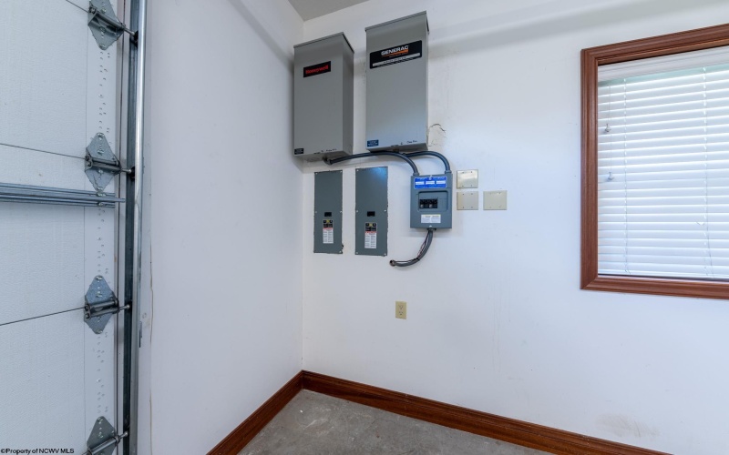 262 Deerfield Circle, Kingwood, West Virginia 26537, 4 Bedrooms Bedrooms, 8 Rooms Rooms,3 BathroomsBathrooms,Single Family Detached,For Sale,Deerfield,10161575