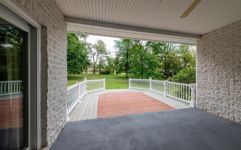 262 Deerfield Circle, Kingwood, West Virginia 26537, 4 Bedrooms Bedrooms, 8 Rooms Rooms,3 BathroomsBathrooms,Single Family Detached,For Sale,Deerfield,10161575