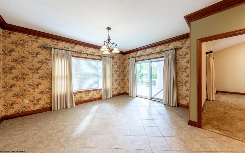 262 Deerfield Circle, Kingwood, West Virginia 26537, 4 Bedrooms Bedrooms, 8 Rooms Rooms,3 BathroomsBathrooms,Single Family Detached,For Sale,Deerfield,10161575