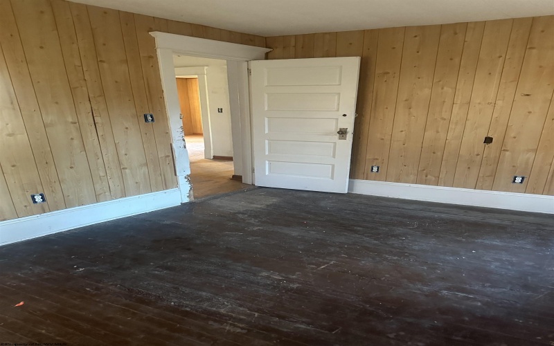 54 Greenbrier Street, Camden on Gauley, West Virginia 26208, 4 Bedrooms Bedrooms, 15 Rooms Rooms,2 BathroomsBathrooms,Single Family Detached,For Sale,Greenbrier,10158753