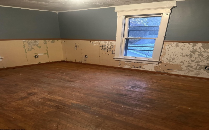 54 Greenbrier Street, Camden on Gauley, West Virginia 26208, 4 Bedrooms Bedrooms, 15 Rooms Rooms,2 BathroomsBathrooms,Single Family Detached,For Sale,Greenbrier,10158753