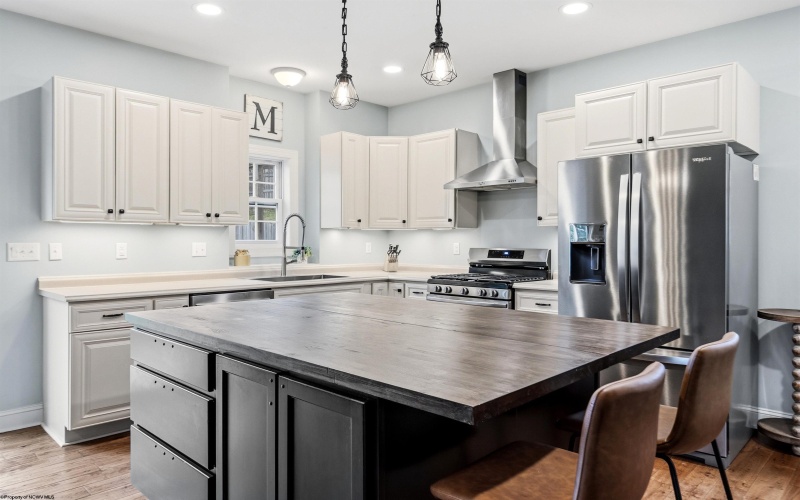 349 Villa View Drive, Morgantown, West Virginia 26508, 5 Bedrooms Bedrooms, 11 Rooms Rooms,3 BathroomsBathrooms,Single Family Detached,For Sale,Villa View,10163765