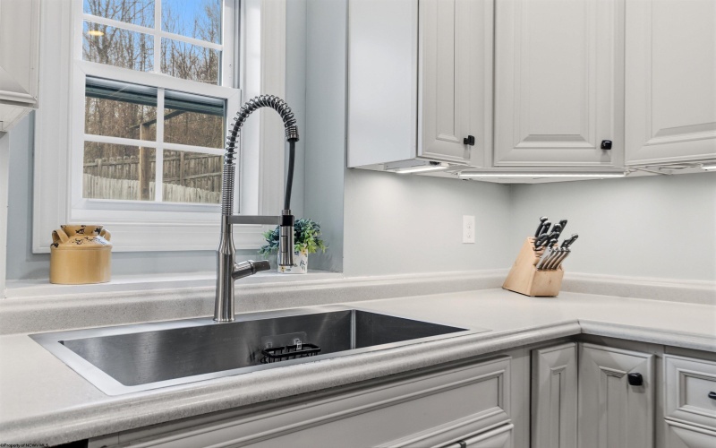 349 Villa View Drive, Morgantown, West Virginia 26508, 5 Bedrooms Bedrooms, 11 Rooms Rooms,3 BathroomsBathrooms,Single Family Detached,For Sale,Villa View,10163765