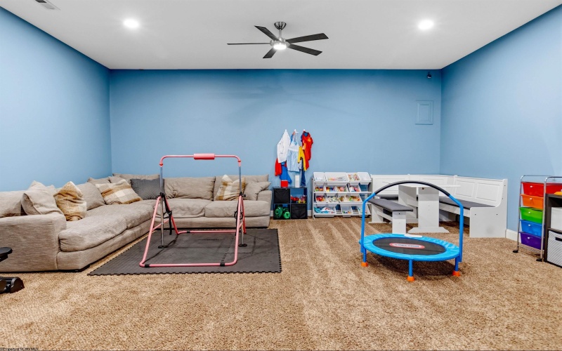 349 Villa View Drive, Morgantown, West Virginia 26508, 5 Bedrooms Bedrooms, 11 Rooms Rooms,3 BathroomsBathrooms,Single Family Detached,For Sale,Villa View,10163765