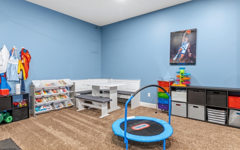 349 Villa View Drive, Morgantown, West Virginia 26508, 5 Bedrooms Bedrooms, 11 Rooms Rooms,3 BathroomsBathrooms,Single Family Detached,For Sale,Villa View,10163765